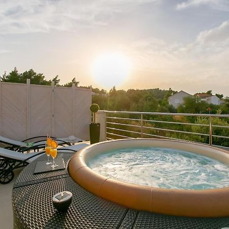 Villa Kora - Luxury Holiday Apartments 鲁巴达 外观 照片