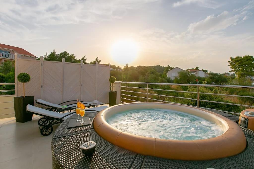 Villa Kora - Luxury Holiday Apartments 鲁巴达 外观 照片