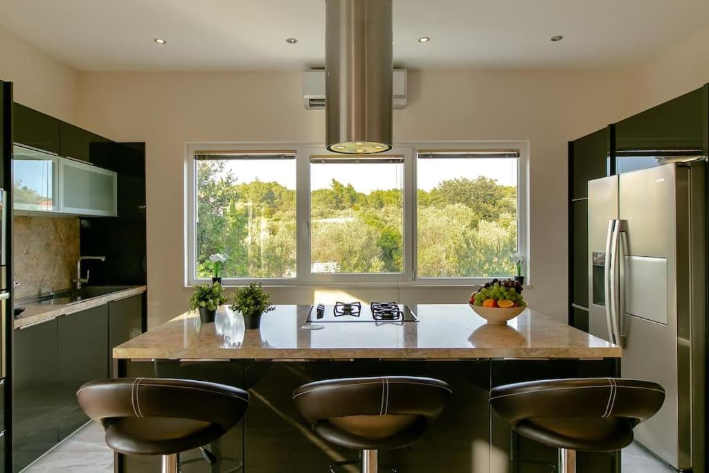 Villa Kora - Luxury Holiday Apartments 鲁巴达 外观 照片