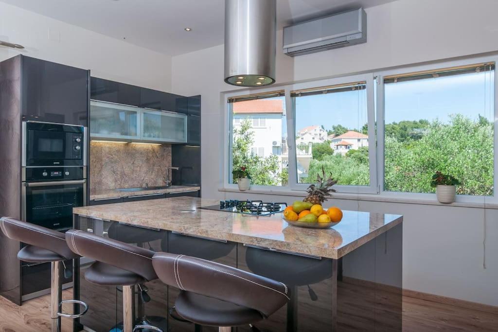 Villa Kora - Luxury Holiday Apartments 鲁巴达 外观 照片